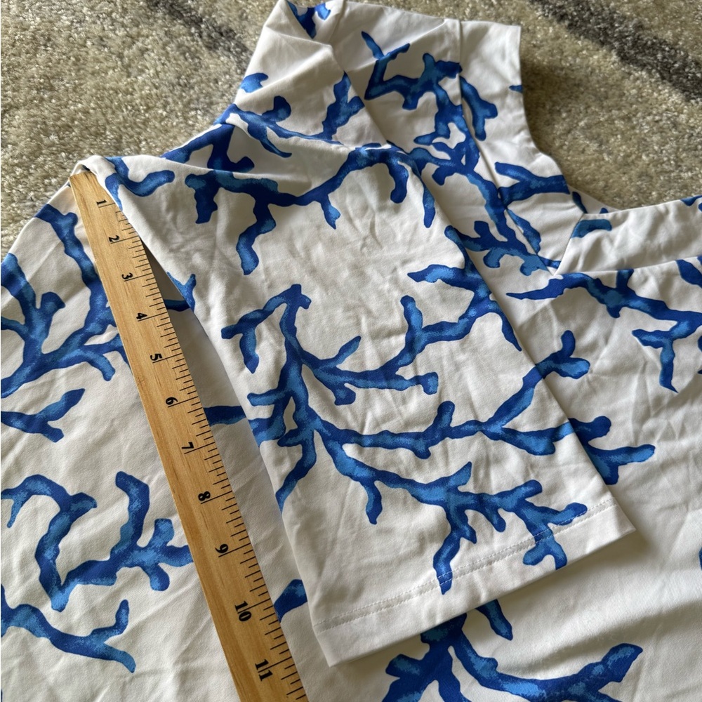 J. McLaughlin Blue Coral Print Long Sleeve Top - Picture 11 of 12